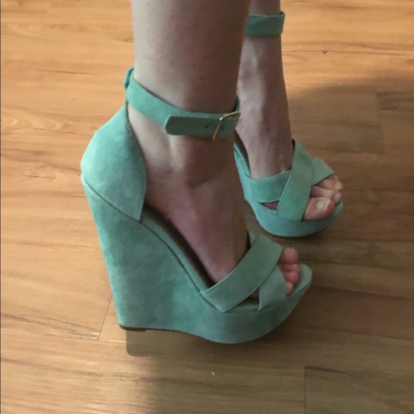 Steve Madden Xenon wedges - Picture 2 of 5